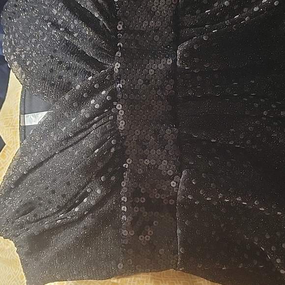 Dressy black top - Picture 4 of 5